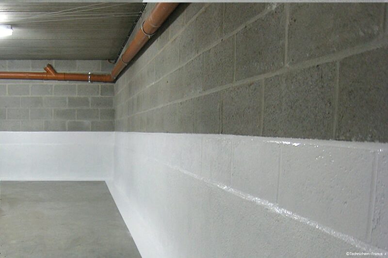 Produit de cuvelage pour imperméabiliser un mur humide par SOS Humidité